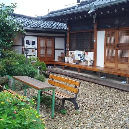 Hotel Dukmanjae Jeonju Exterior foto