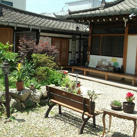 Hotel Dukmanjae Jeonju Exterior foto