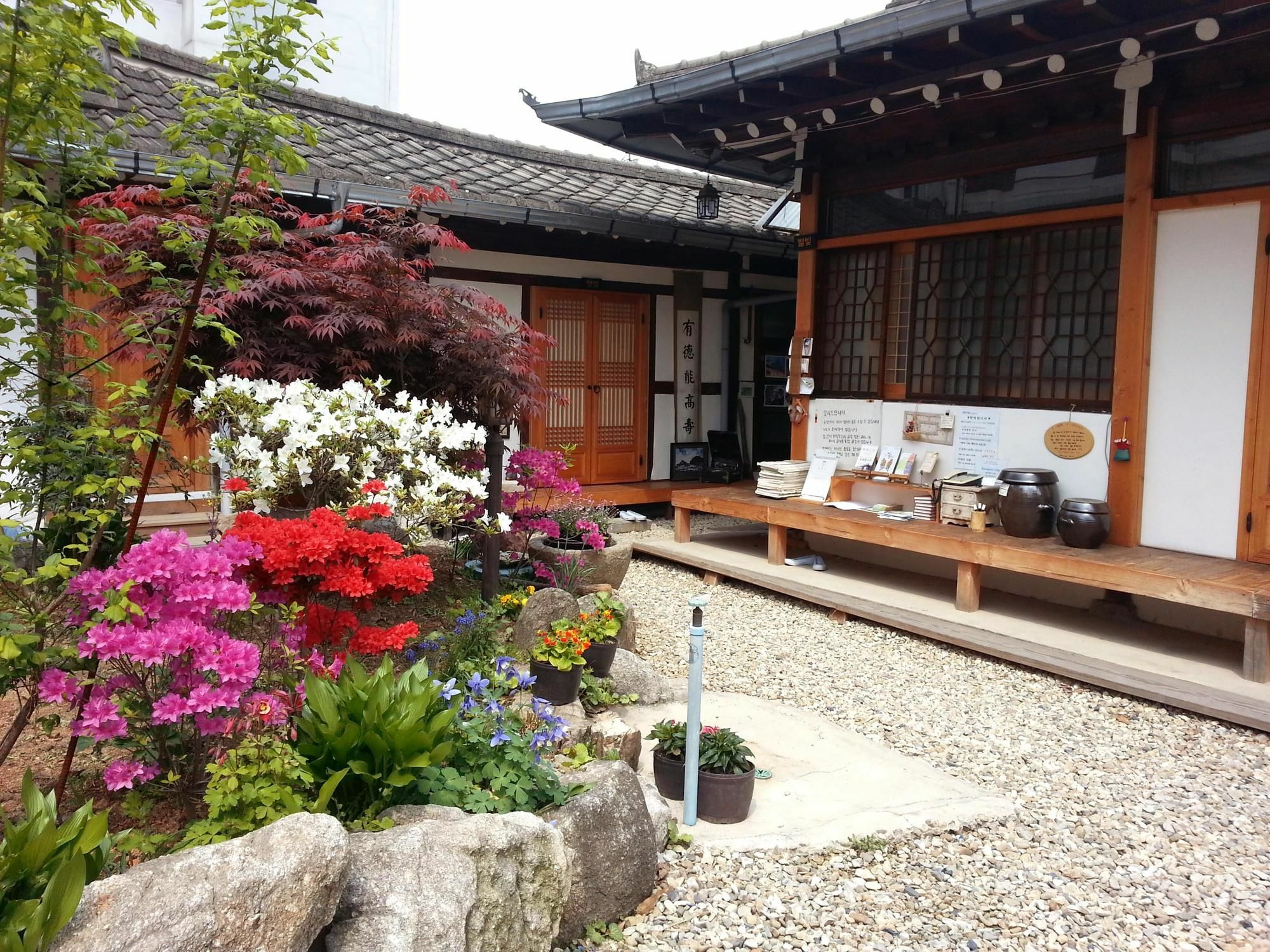 Hotel Dukmanjae Jeonju Exterior foto